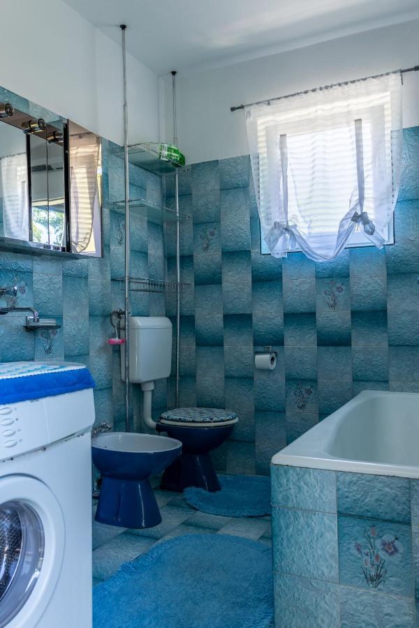 Apartman Danijela Zagorje Exteriör bild