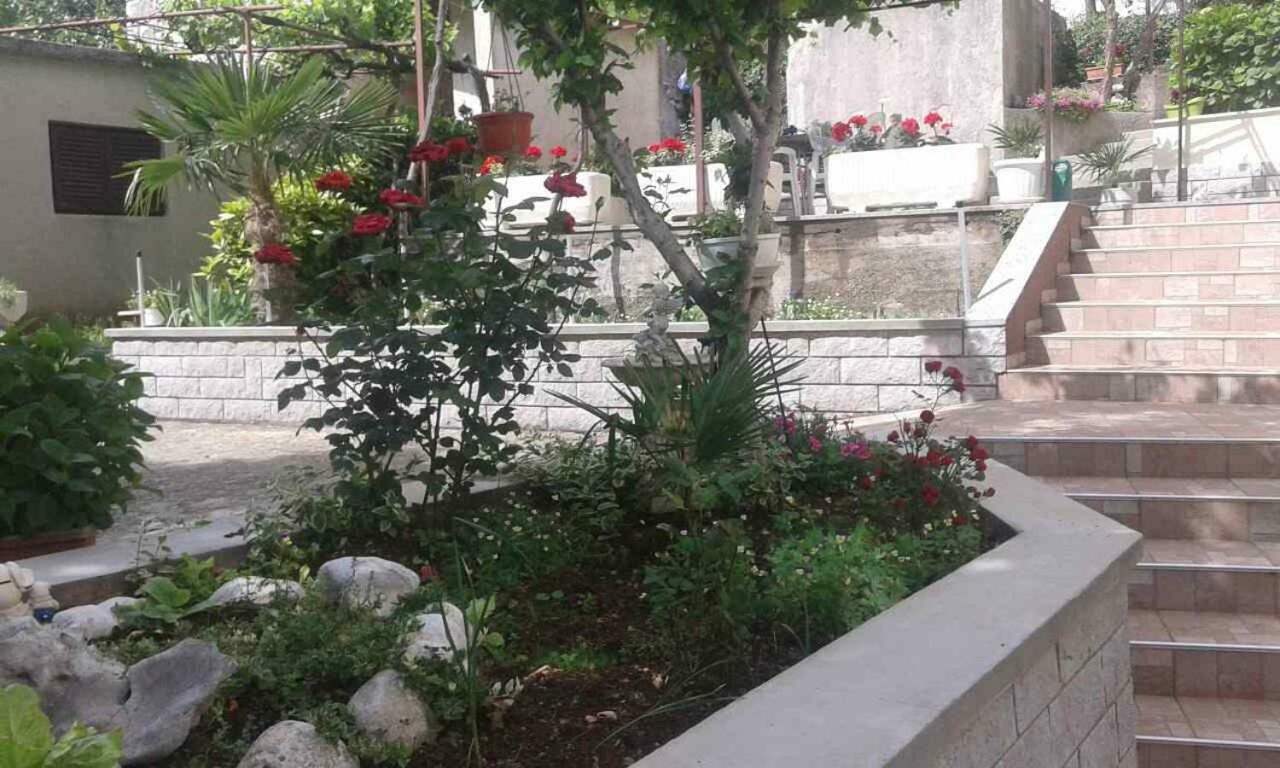 Apartman Danijela Zagorje Exteriör bild
